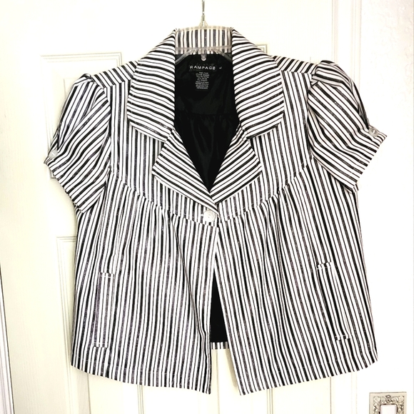 Trendy light short sleeve blazer - Picture 1 of 1